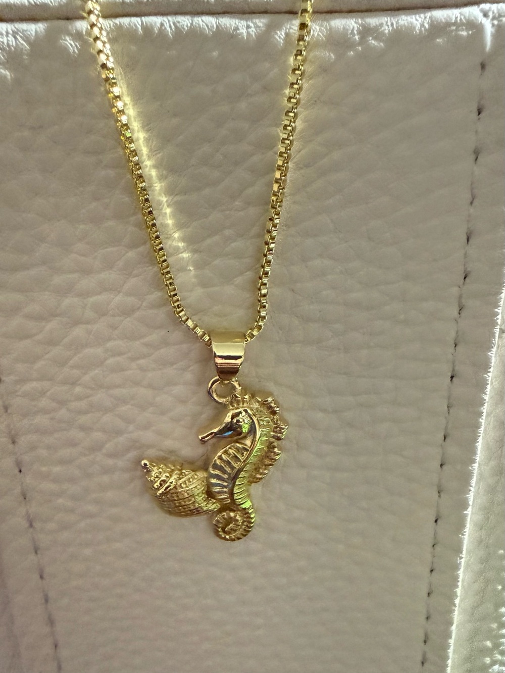 18K Gold Plated Seahorse Pendant Necklace *NEW